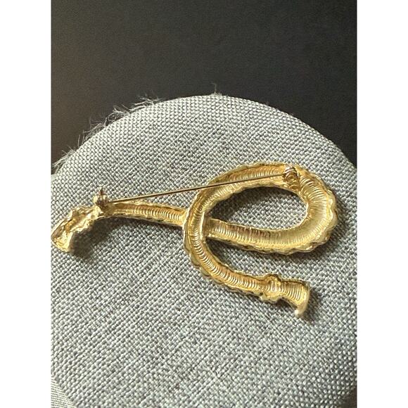 Vintage Rope Knot Braided Ribbon Twisted Bow Gold Tone Pin Brooch - Picture 2 of 3
